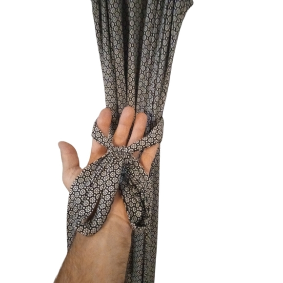 Halter Neck Maxi Dress Old Navy Geo Flower Print Beachy, Coastal, Flowy CasualXS - Picture 5 of 14